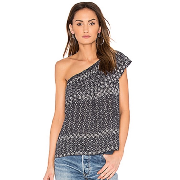 Velvet by Graham & Spencer Florine Top - Picture 2 of 4